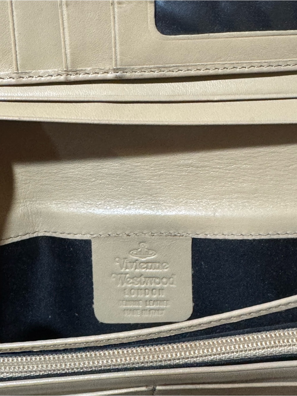 Vivienne Westwood Taupe Patent Leather Wallet/Clutch with Cream Trim - Picture 7 of 8